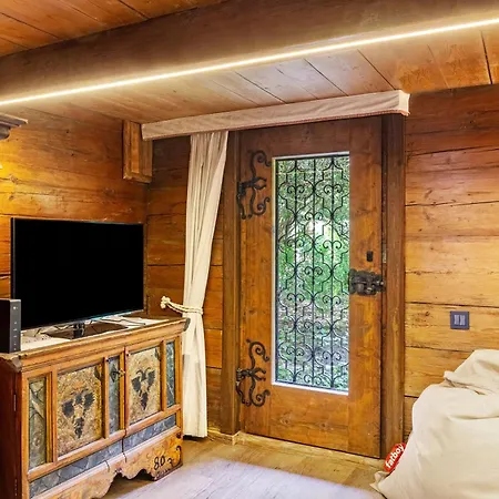 Altes Totschenhaeusl Am Ziller Hébergement de vacances Uderns